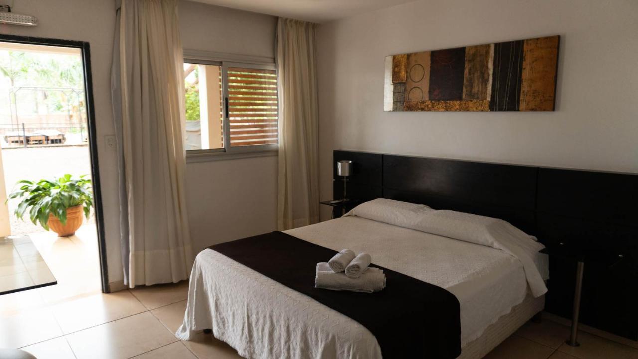 Hotel Oaky Posadas Esterno foto