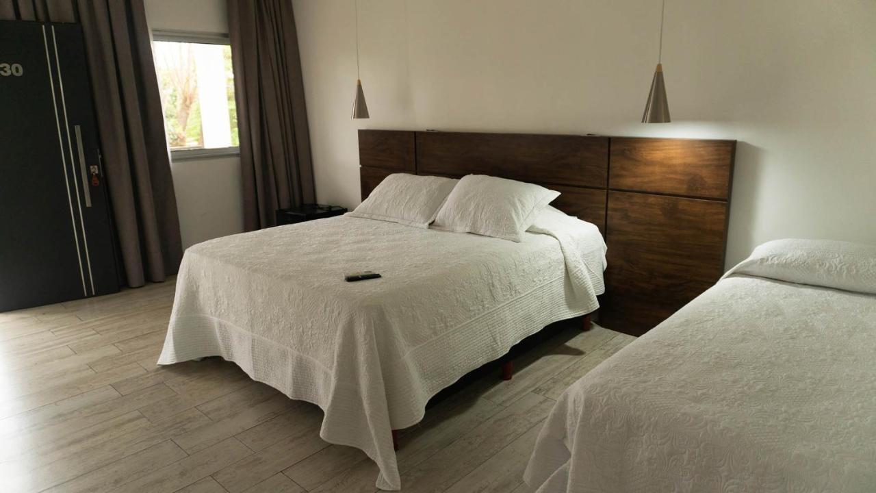 Hotel Oaky Posadas Esterno foto