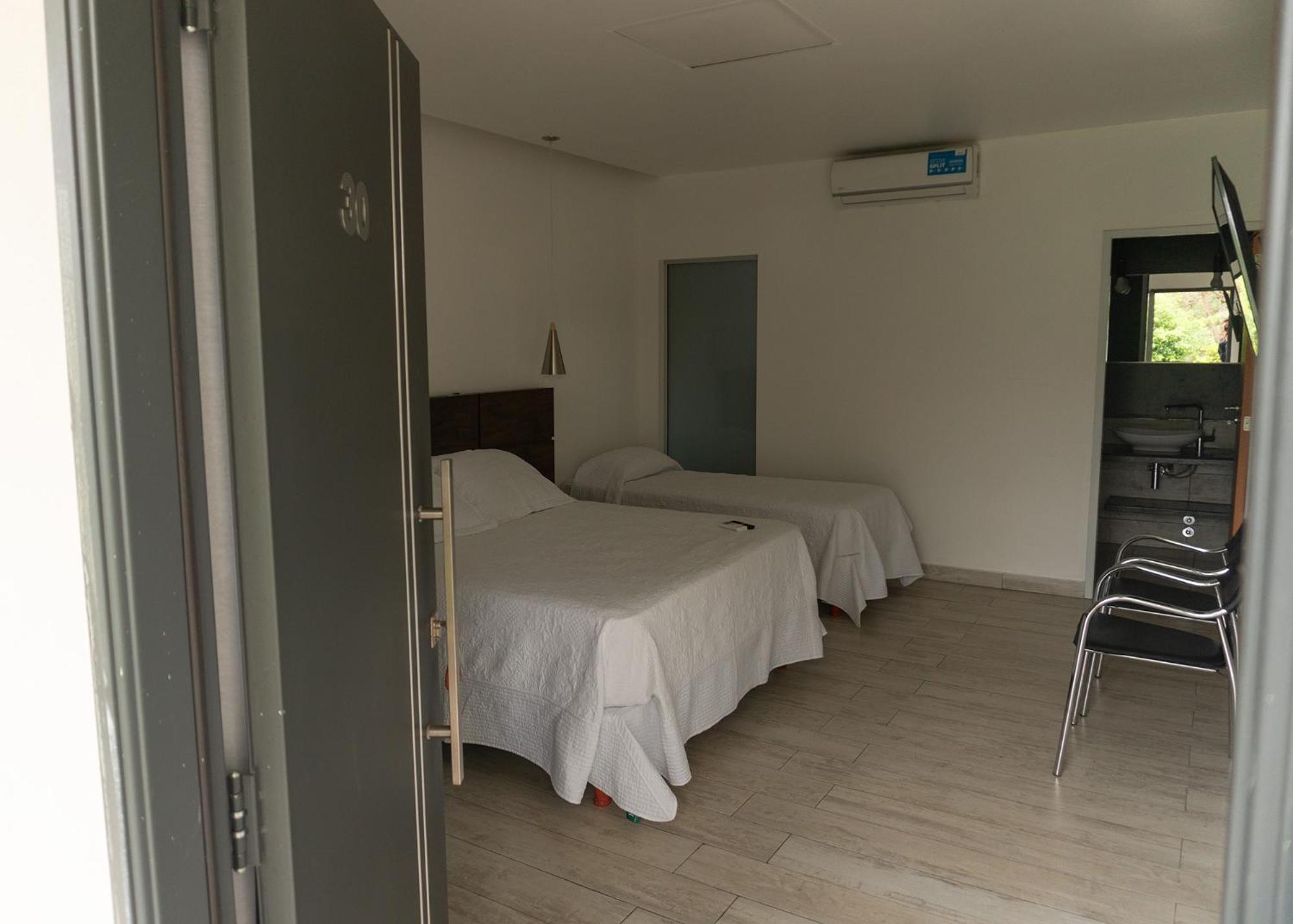 Hotel Oaky Posadas Esterno foto